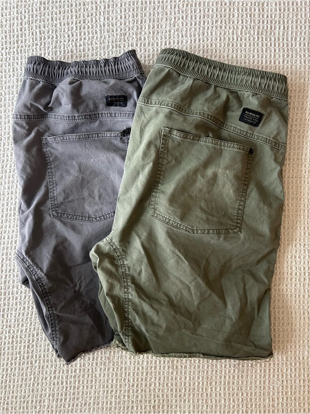 Quiksilver Men's Olive Green and Gray Shorts Bundle - Picture 15 of 15